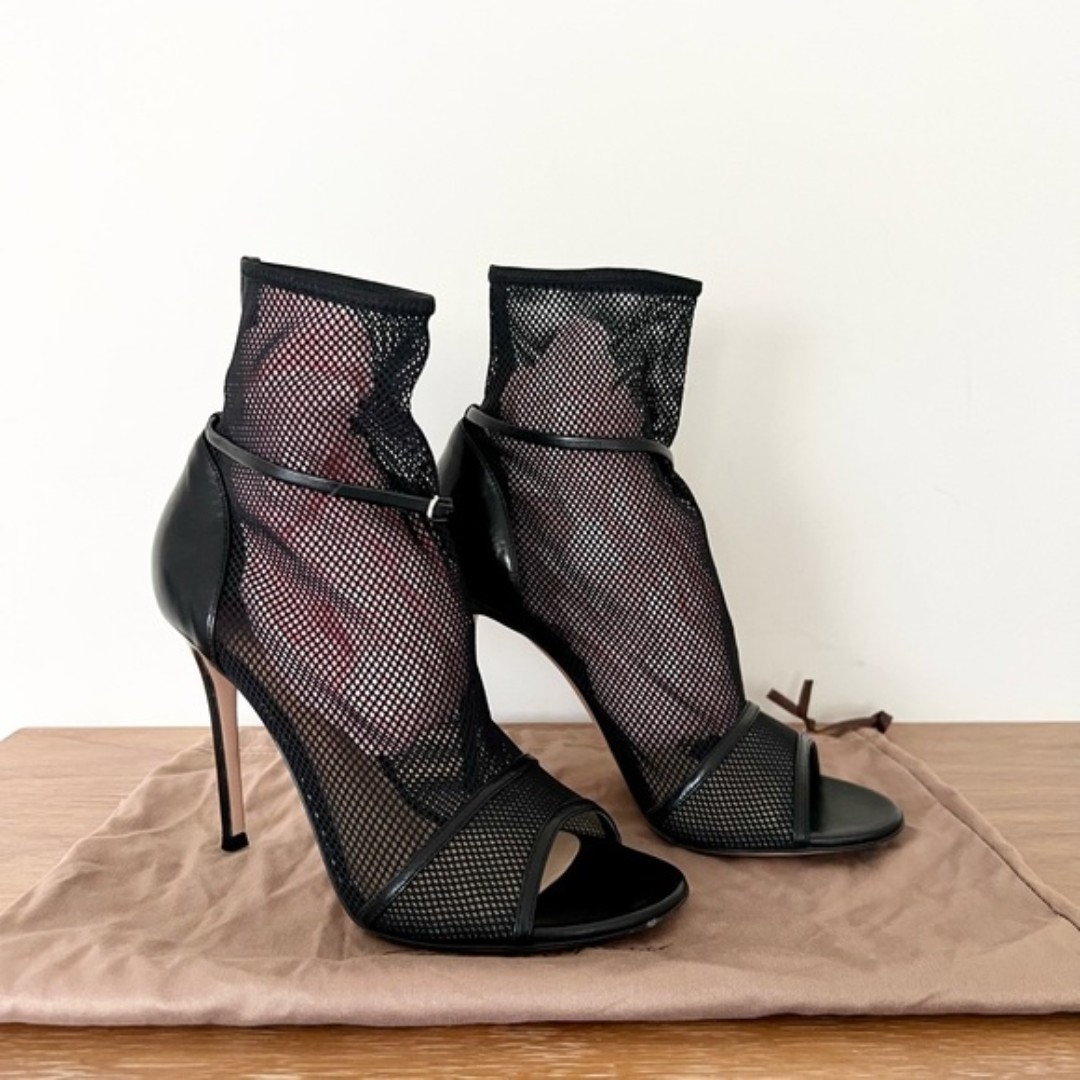 Gianvito Rossi black net booties 38.5