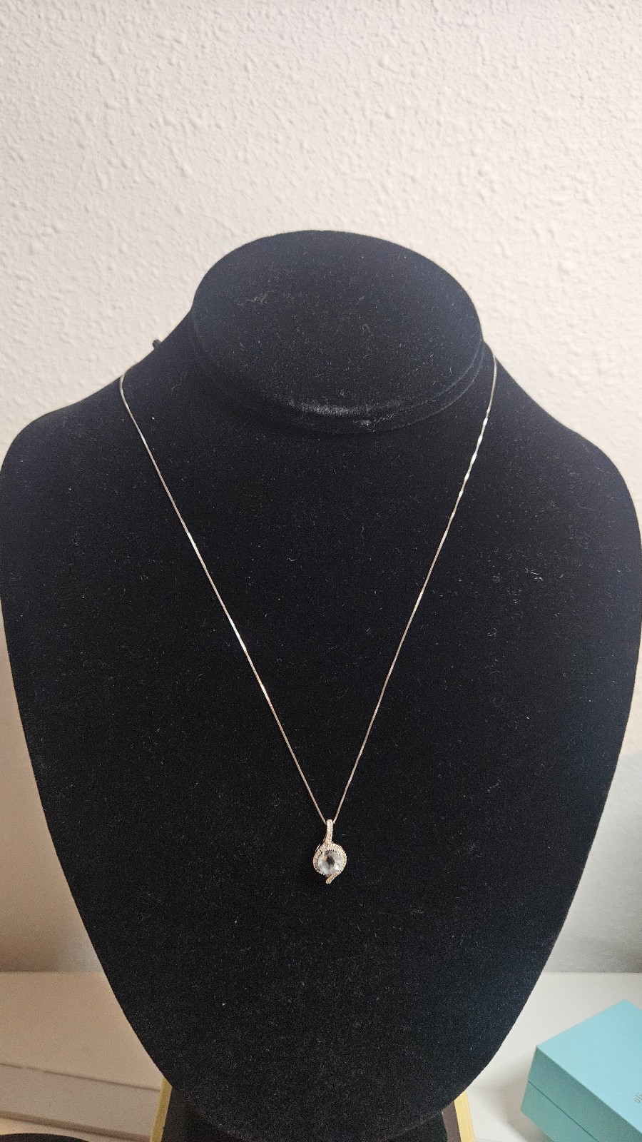 white gold chain with diamond pendant