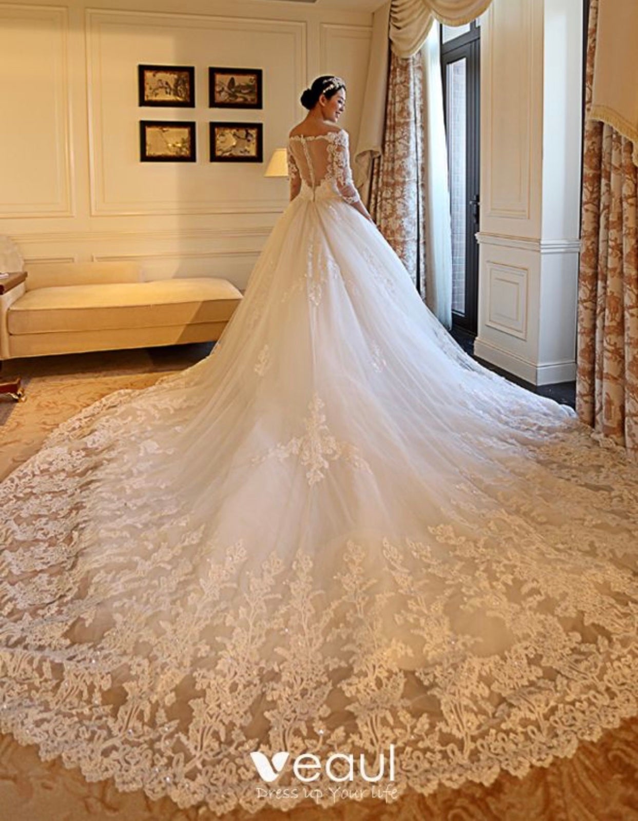 Wedding dress
