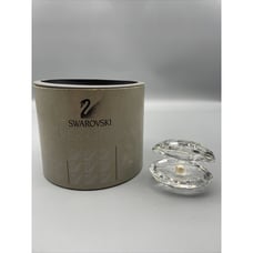 SWAROVSKI CRYSTAL FACETED CLAMSHELL WITH PEARL FIGURINE ~ SWAN MARK