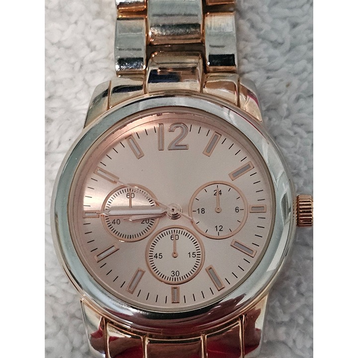 Rose Gold Tone & Silver Tone Stainless Steel Men's Watch RUNS WELL