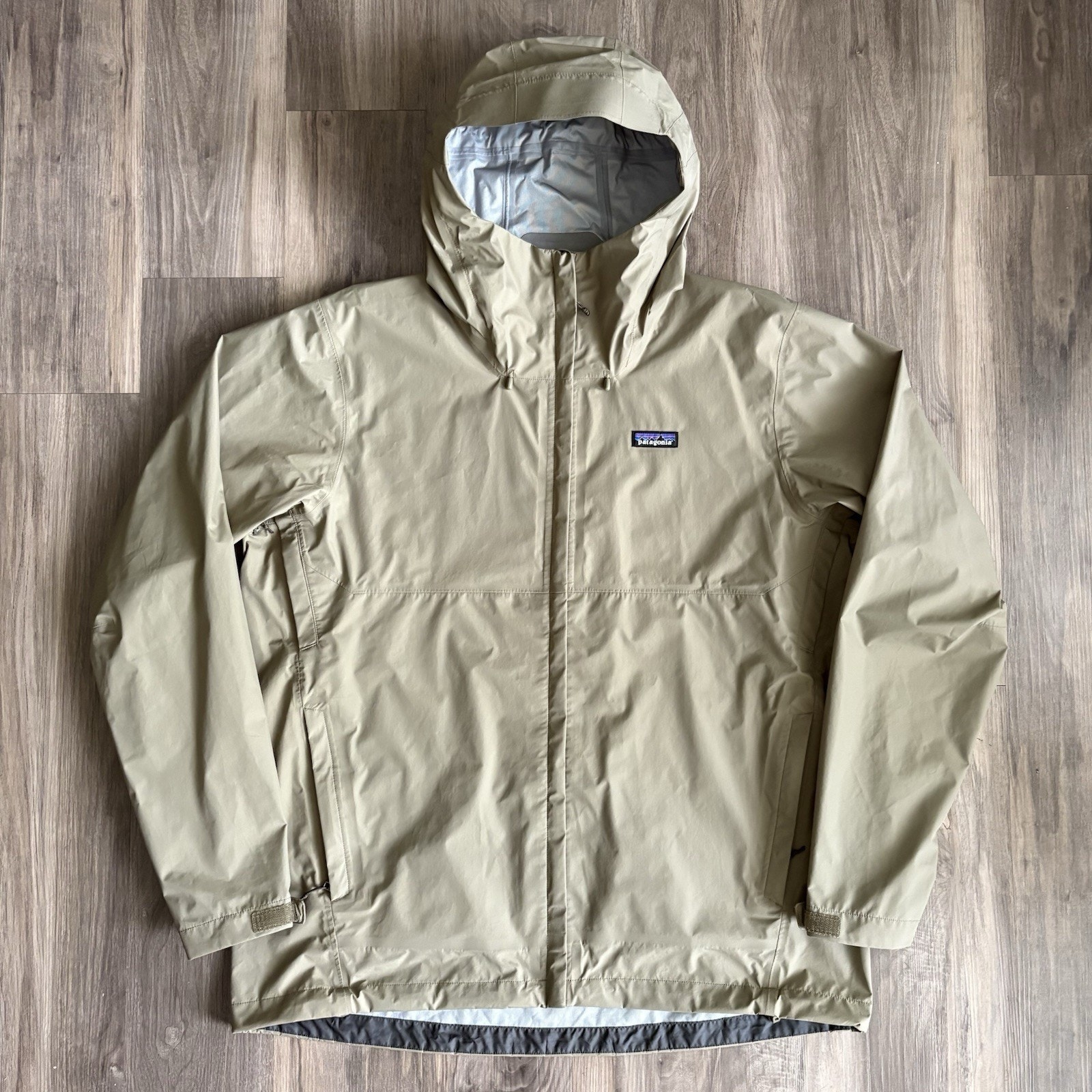 Patagonia Torrentshell 3L H2No Rain Shell Jacket Mens Size XL Green Hooded