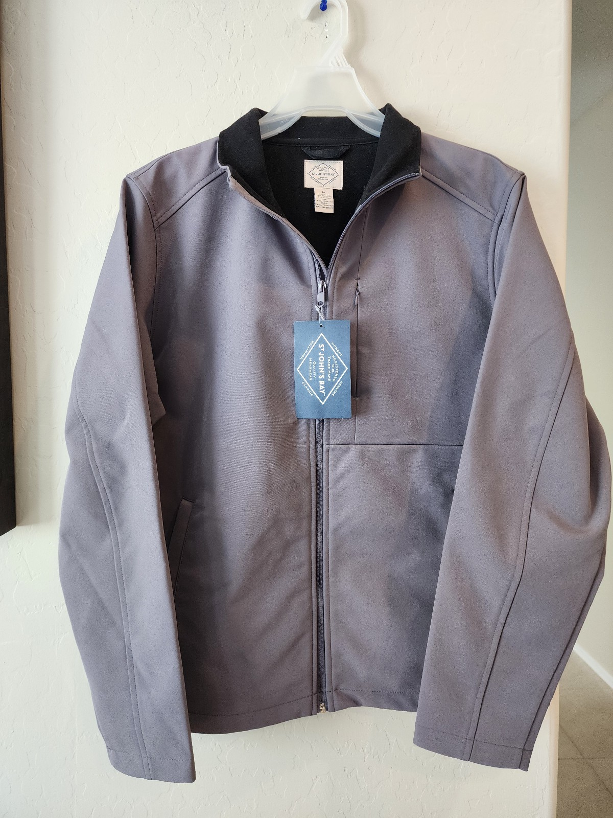 St. John's Bay Mens Water Resistant Lightweight Softshell Jacket Medium NWT