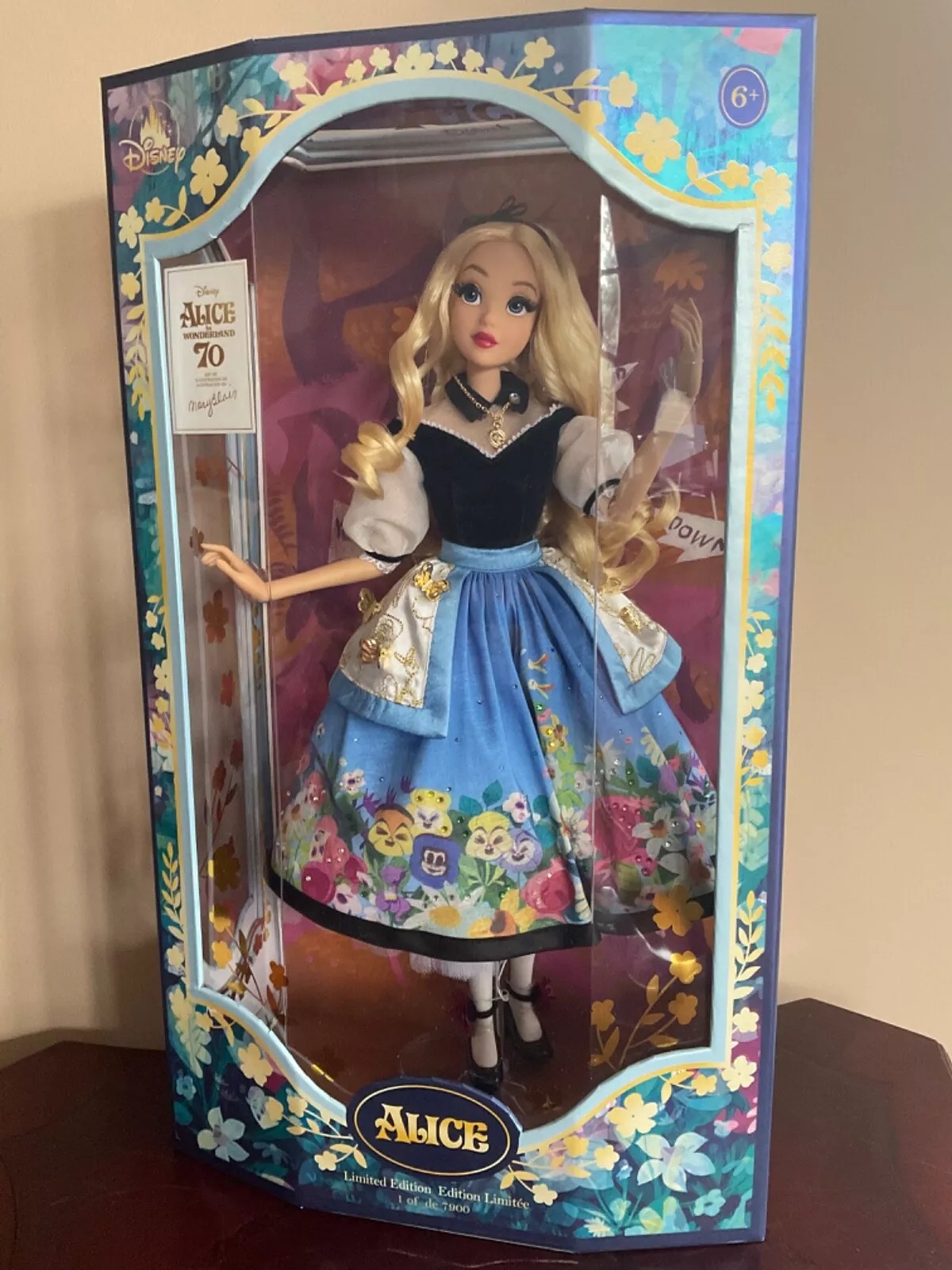 DISNEY LIMITED 17 IN DOLL “ ALICE IN WONDERLAND “ MARY BLAIR Brand new