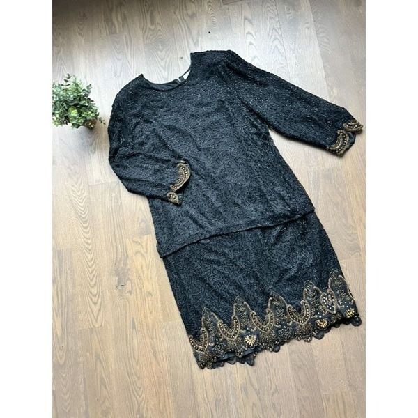 80’s Vintage Gloria Vanderbilt Beaded 100% Silk Black Dress