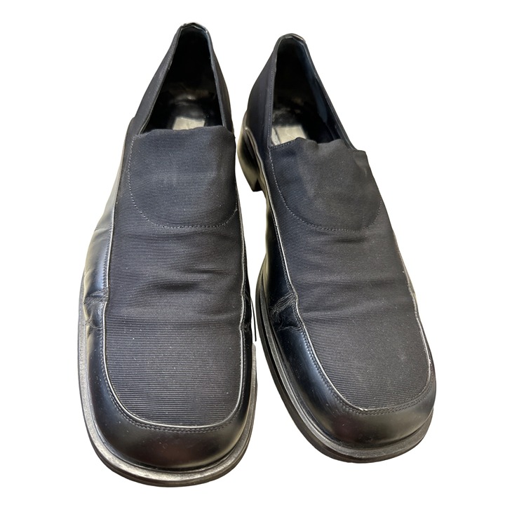 Mezlan black leather men’s shoe/ loafers/ dress shoe slip on black leather Size