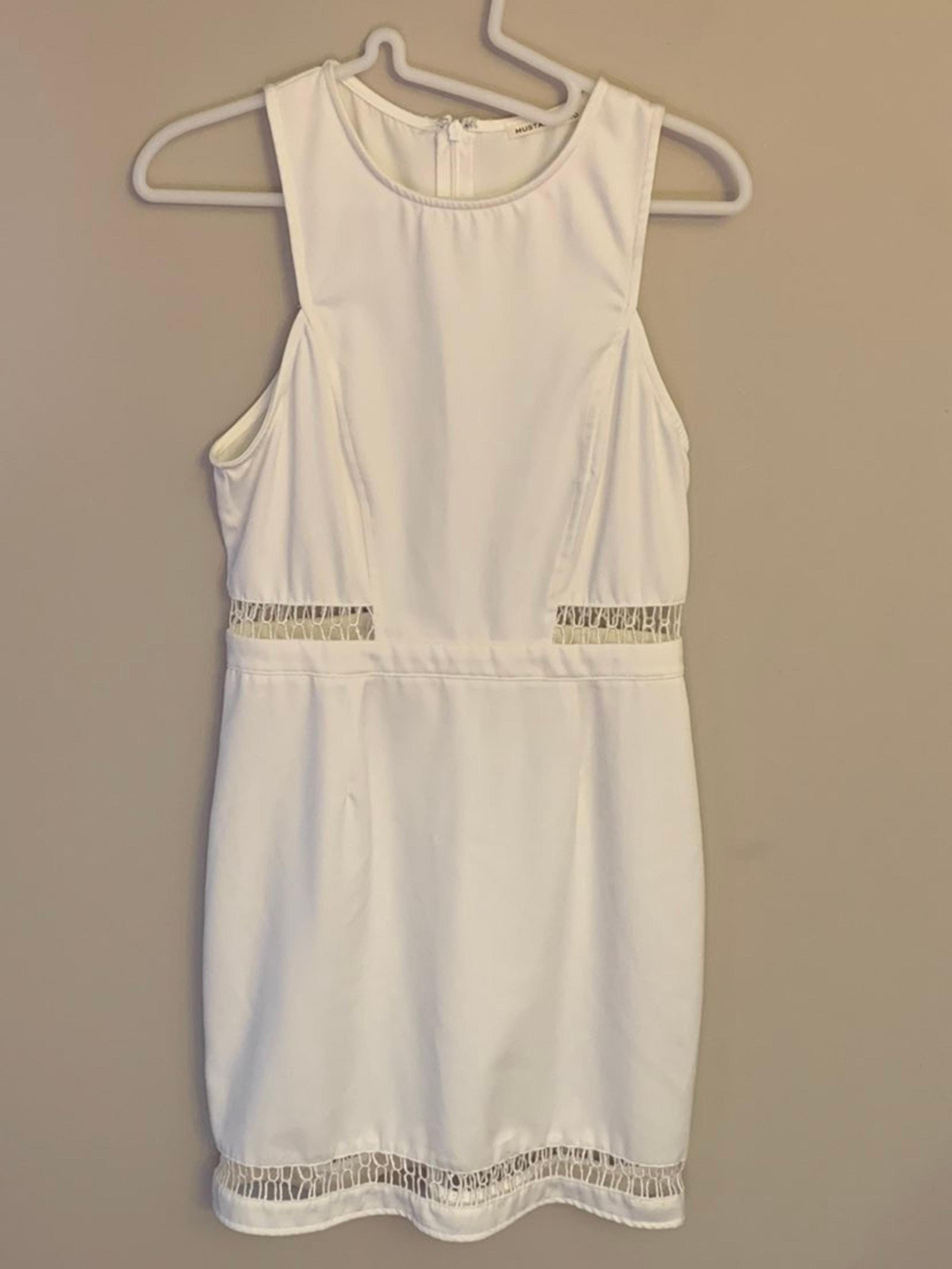 Mustard Seed White Halter Dress Size M