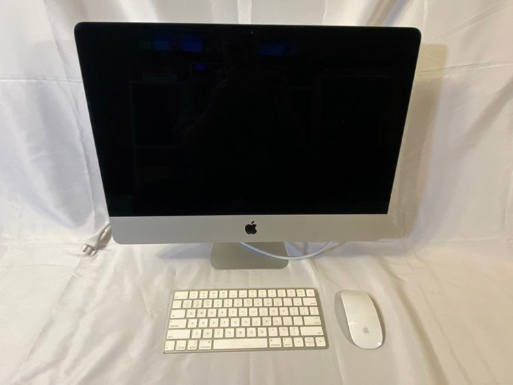 iMac (21.5 inch, late 2015)