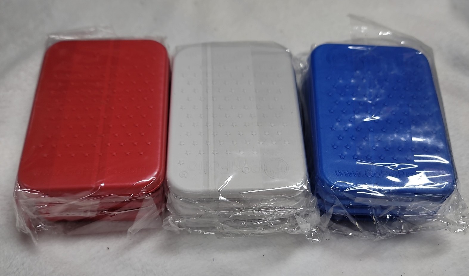 Gopinpro Pinfolio 3, 5 packs itty-bitty boards. Red white, blue.