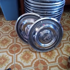 2-14 Oldsmobile hubcaps