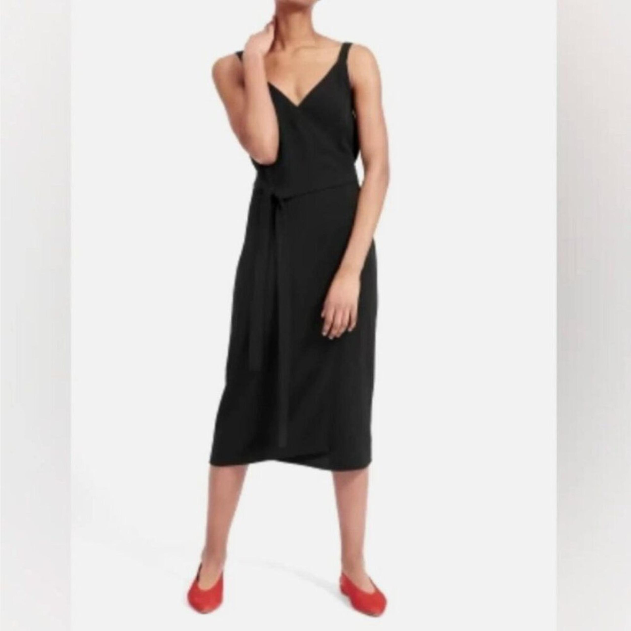 Everlane Wrap Dress japanese goweave wrap midi womens Black (size 6) office chic