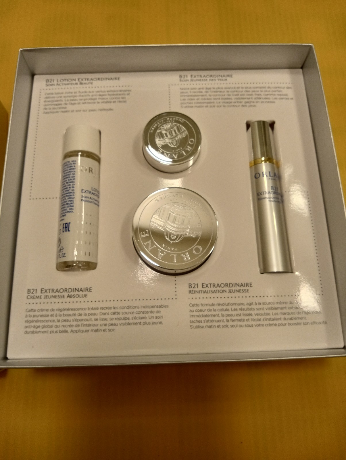Orlane B21 Extraordinaire set of 4 idoms in box Complex targets all aging facto