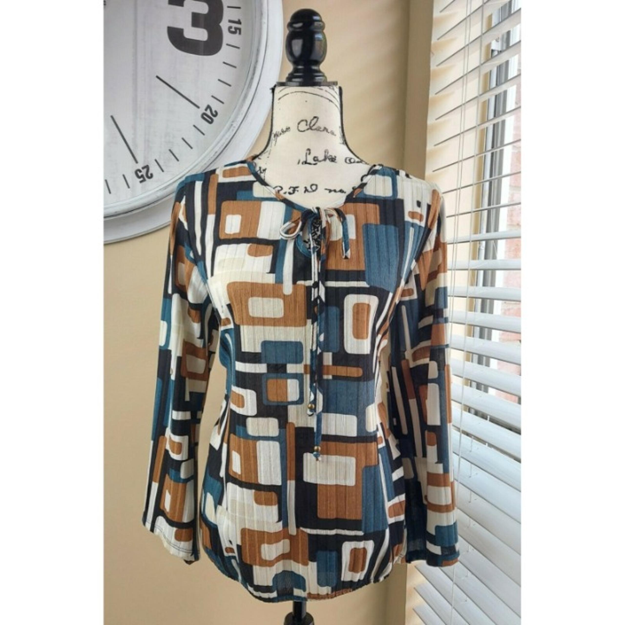 Kim Rogers knit top size L large blue black stripe Keyhole neck 3/4 sleeve