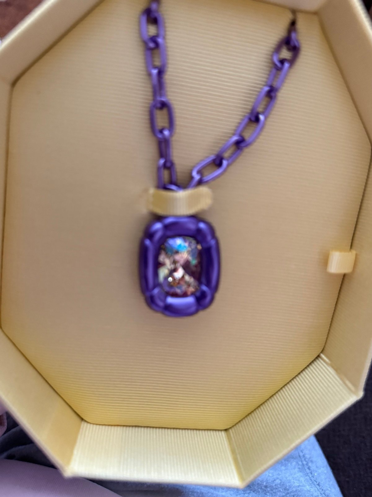 Gorgeous Swarovski purple crystal chain necklace comes with papers