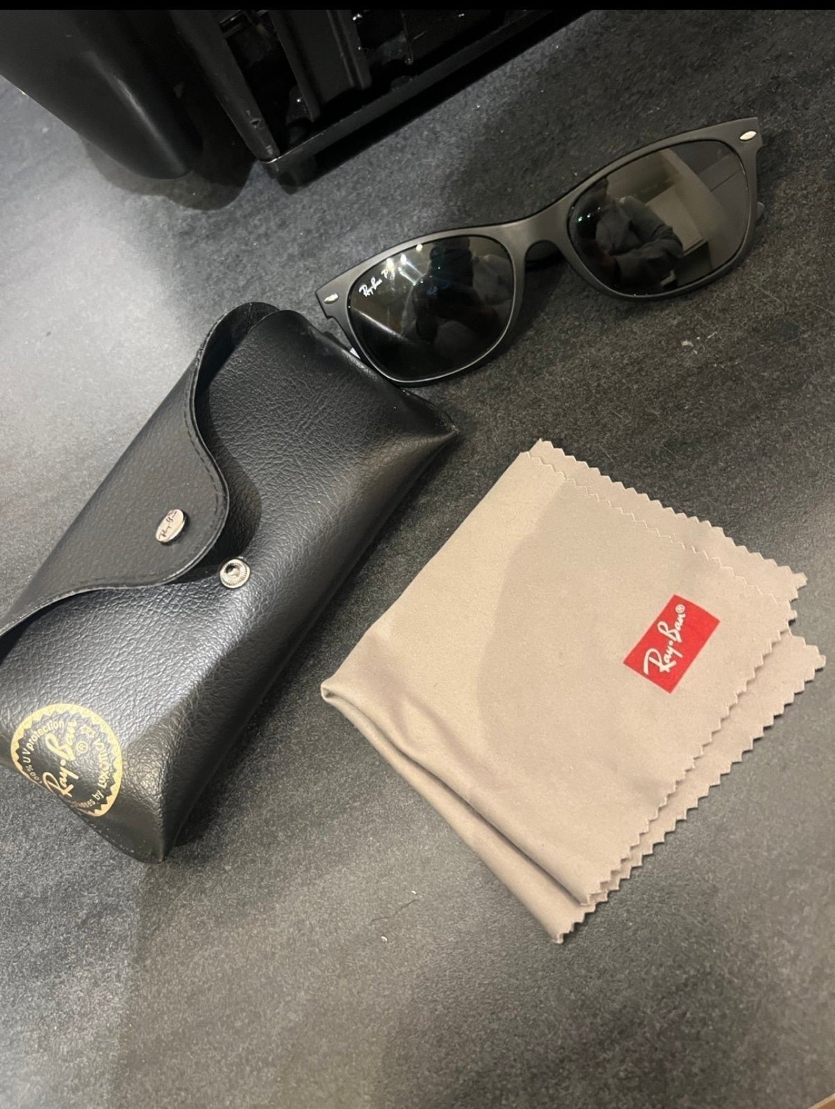 100% Authentic Mens Ray Bans Sunglasses