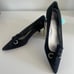 “Lazo” black satin kitten heels