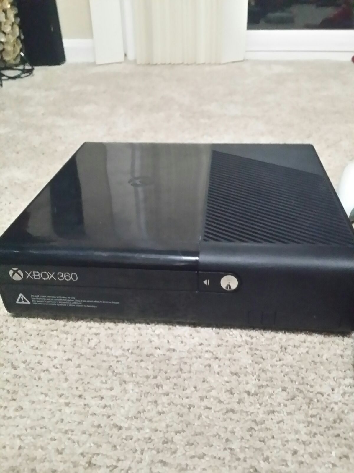 Xbox 360 Console And 3 Control