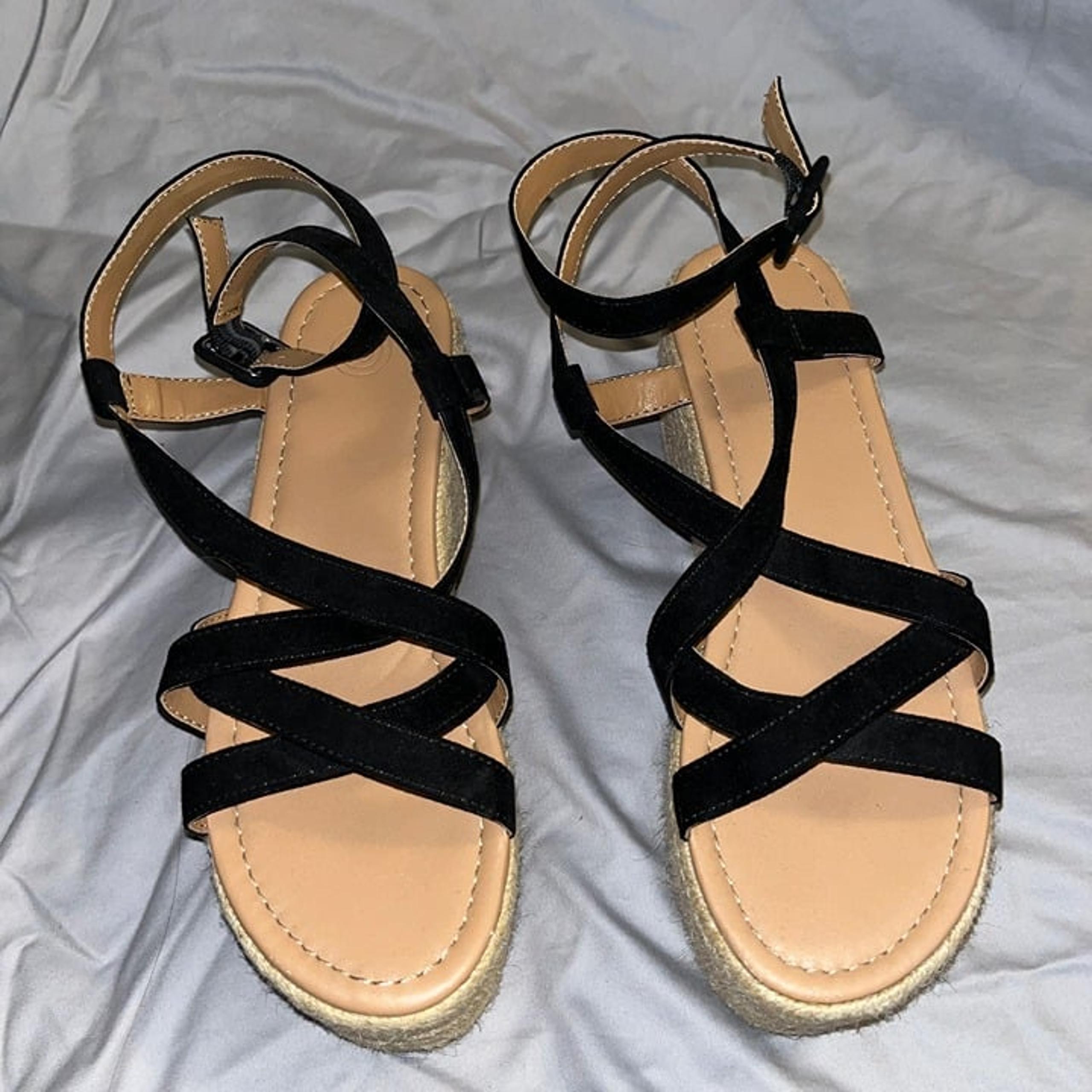 Urban Outfitters Wedge Platform Sandals Shoes Black Women 6