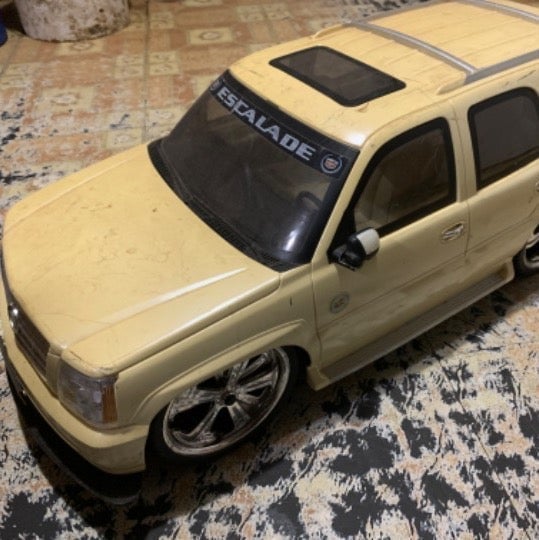 Rc escalade sales