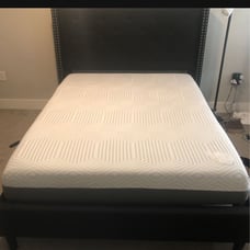 queen bed frame mattress