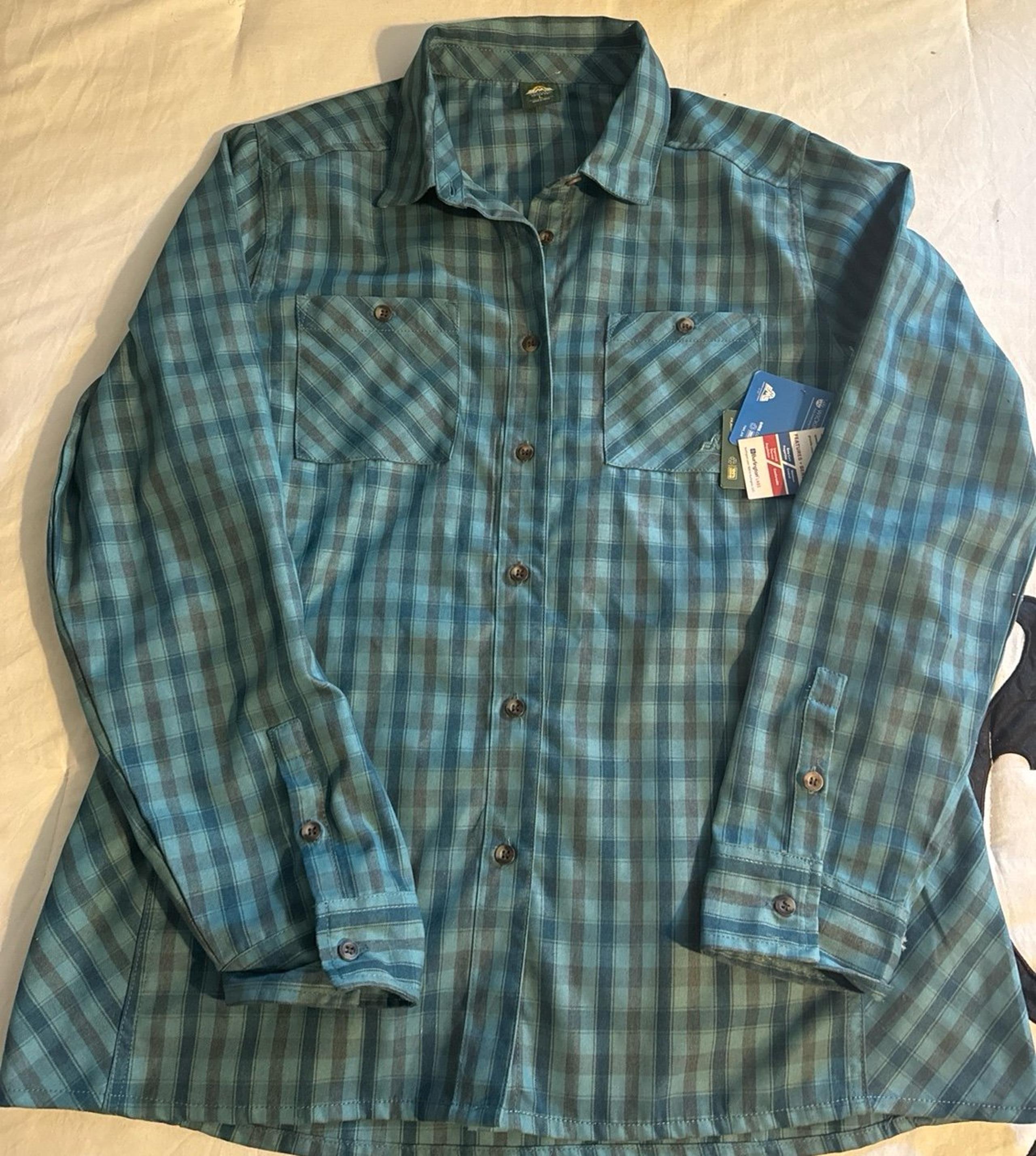 Plaid women’s shirt tech wick