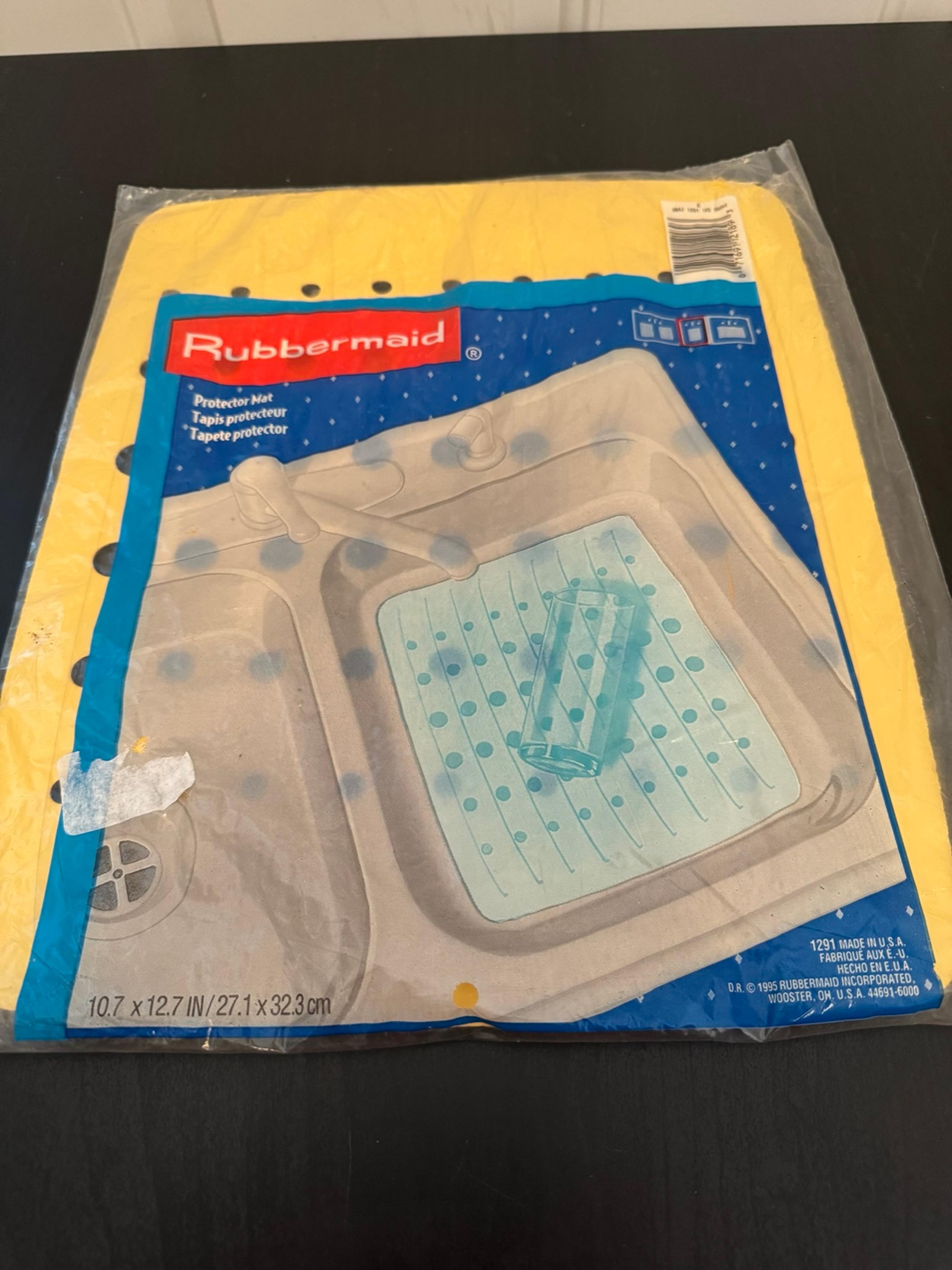 Rubbermaid Sink Protector Mat One Side Yellow 1995 NEW 10.7 x 12.7 Inches