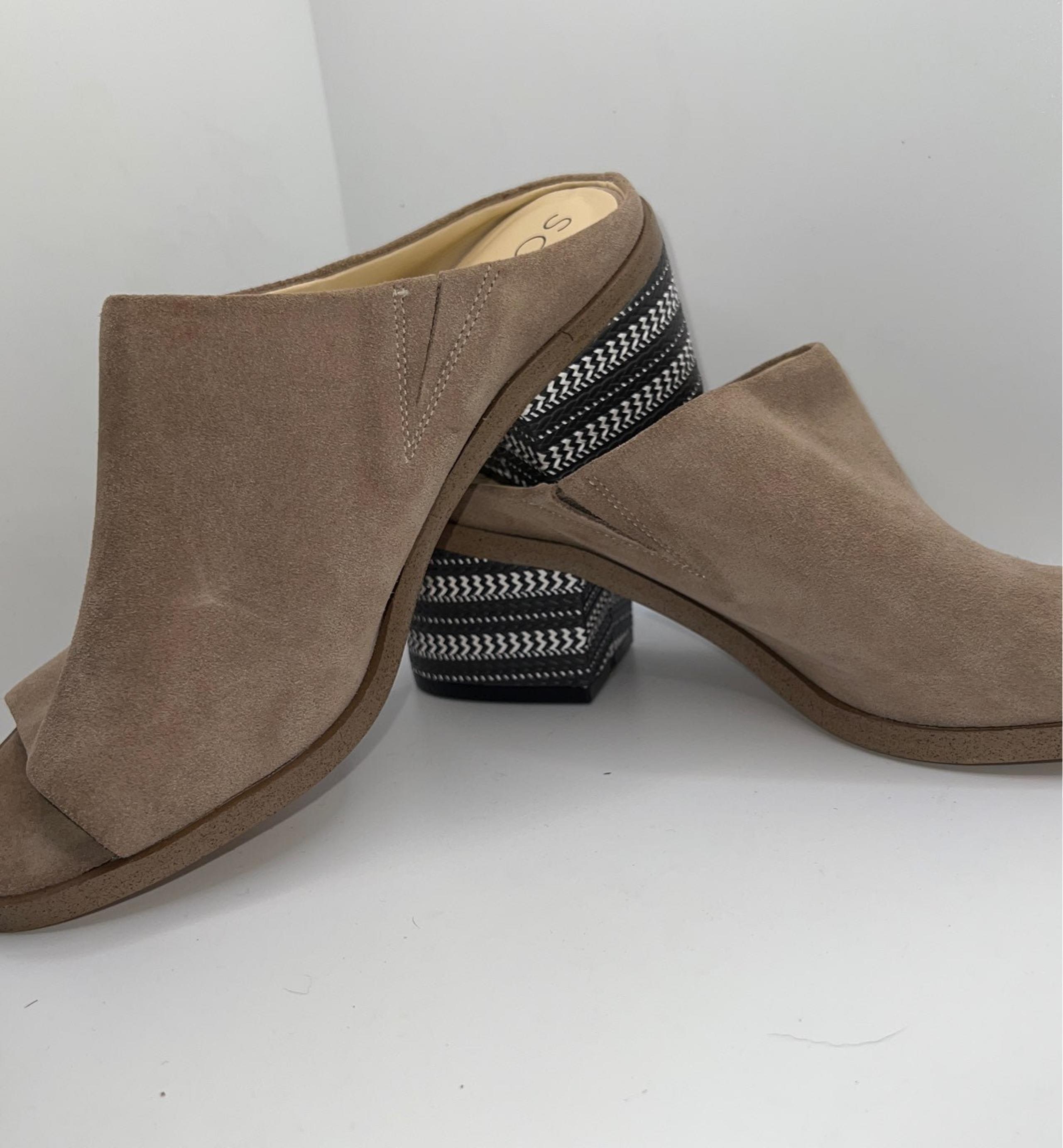 Sole Society  So-tammie peep toe Block heal sandals