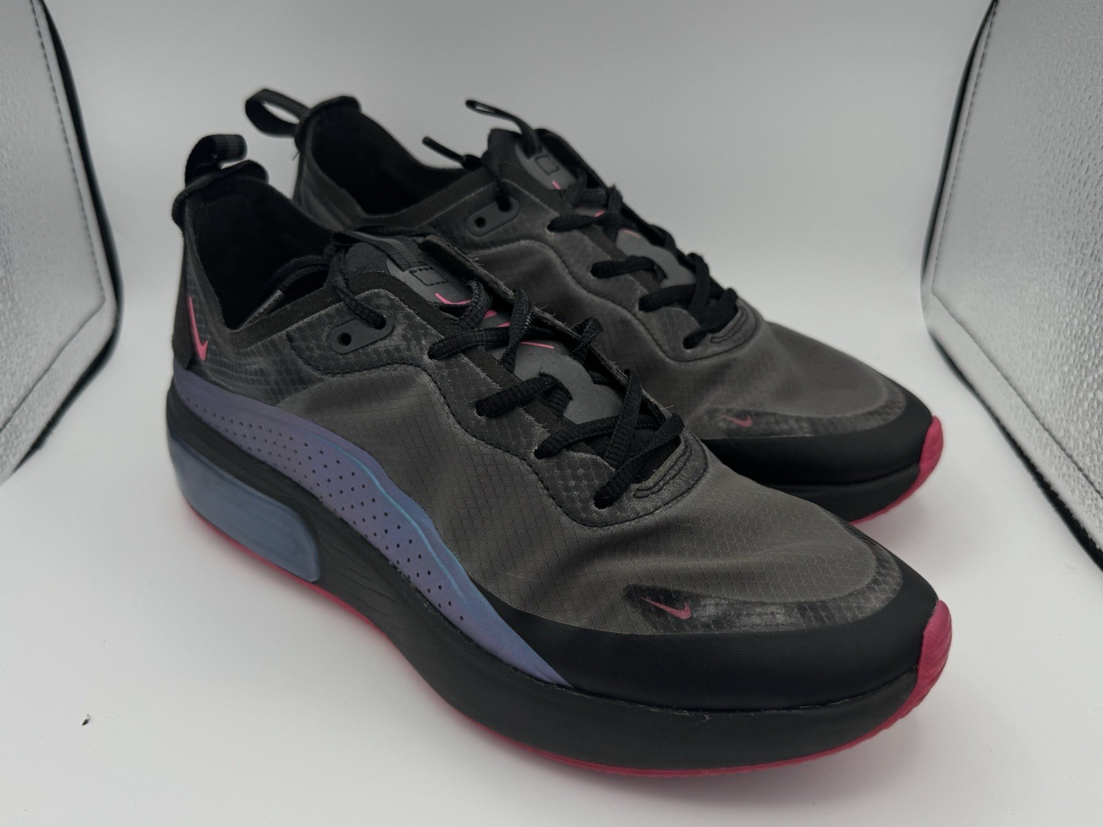 Nike Air Max Dia Throwback Future Sneakers in Black Laser Fuchsia Size 9 Women's