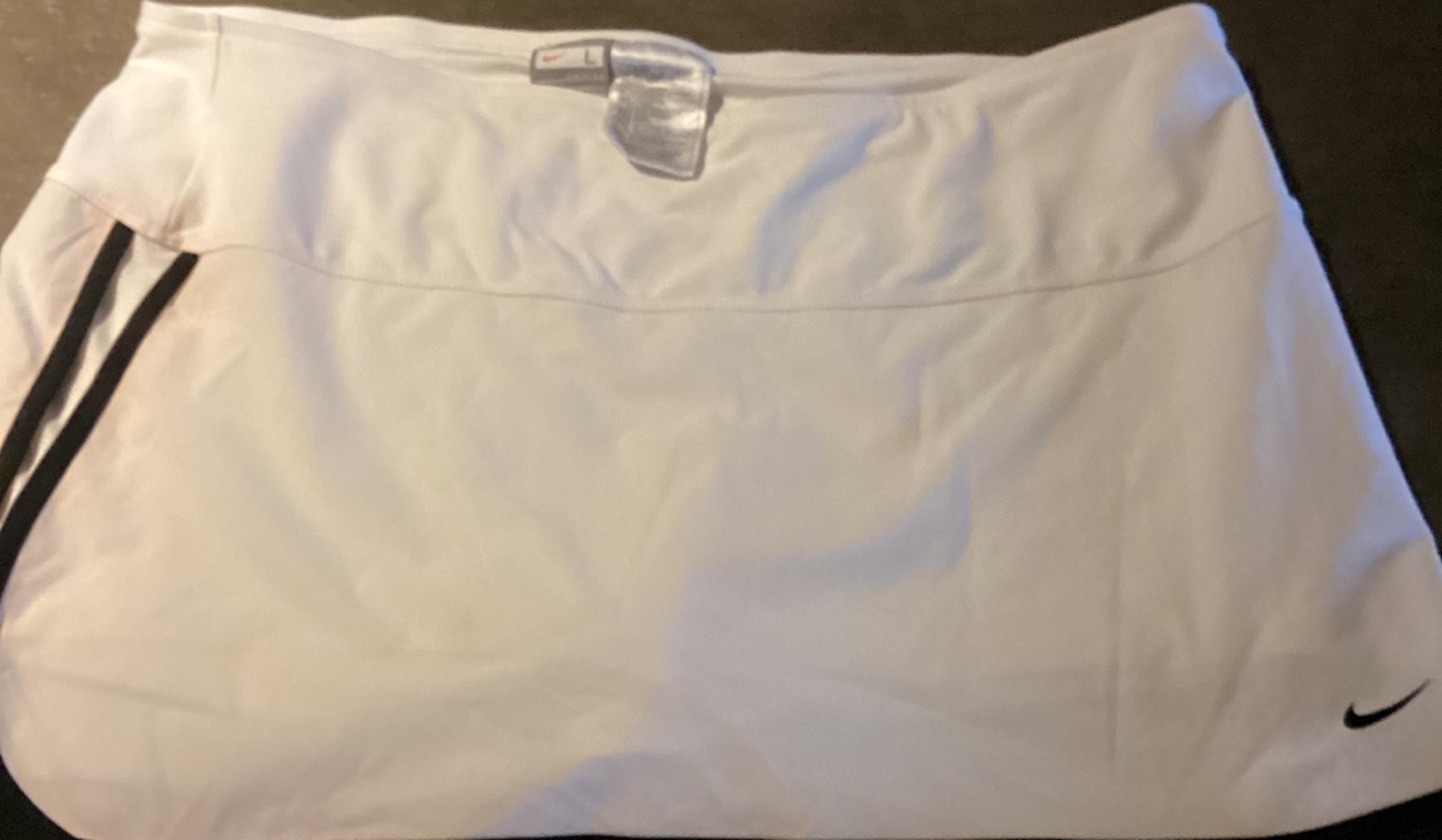 Nike womens running or tennis skort white and black