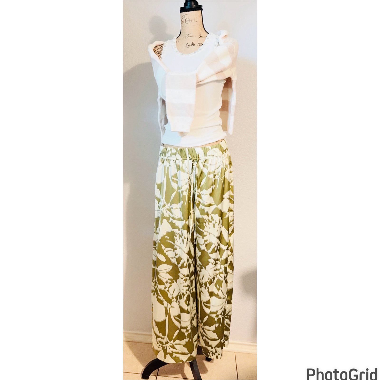 Adrianna Papell Floral Satin Pants NWT