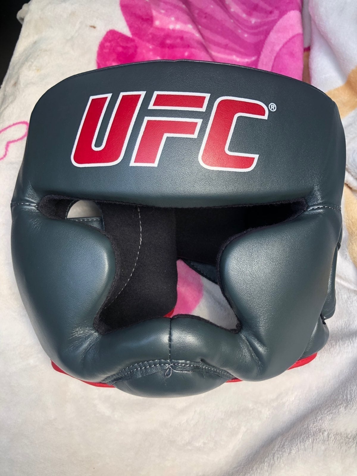UFC NWOT TAGS Leather GEAR