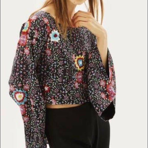 NWT 140 Ltd Edition TopShop x Prints by Mochi Embroidered Bell Sleeve Blouse