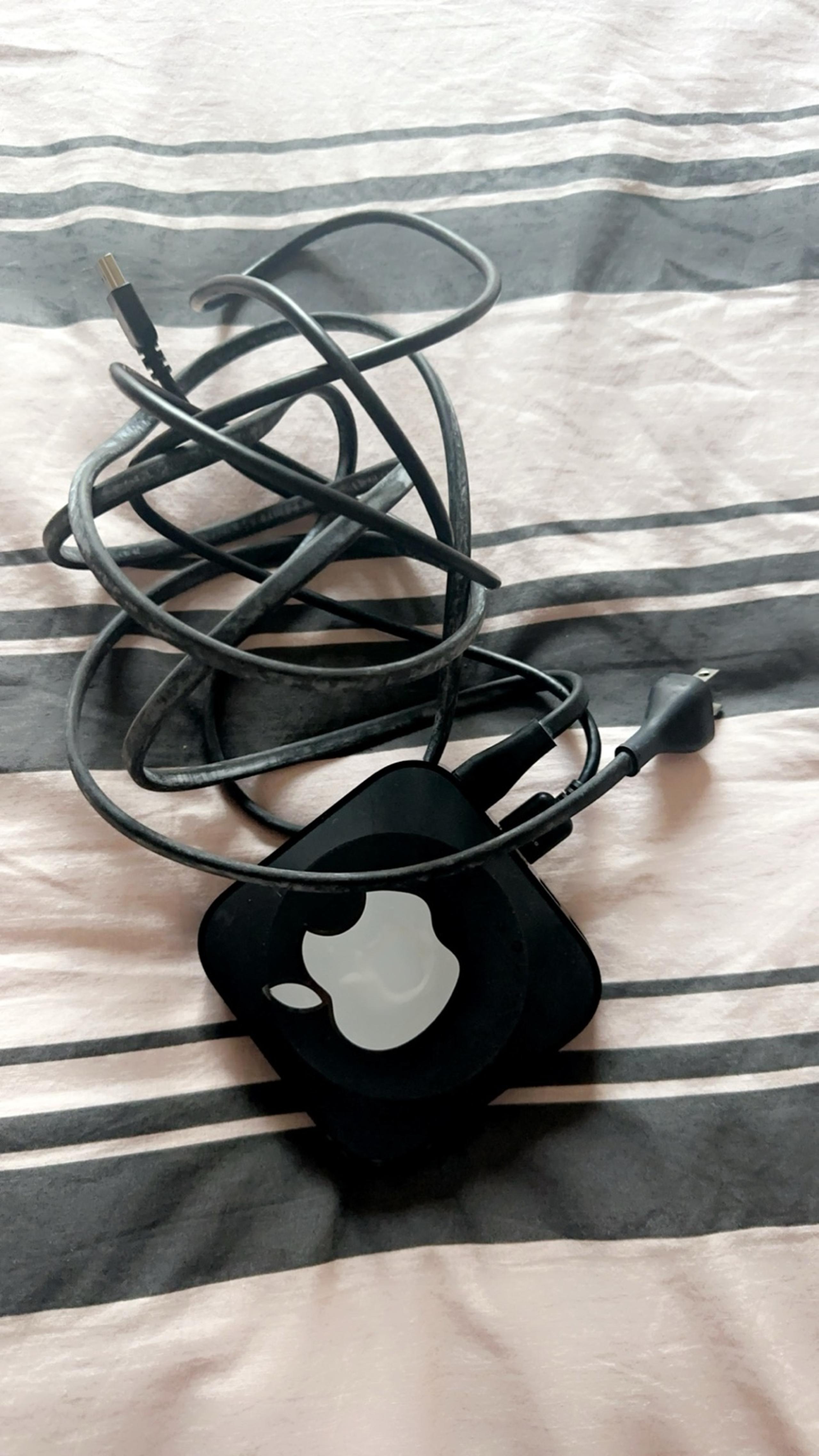 Apple A1469 HD Digital Media Streamer - Black (3rd Generation)