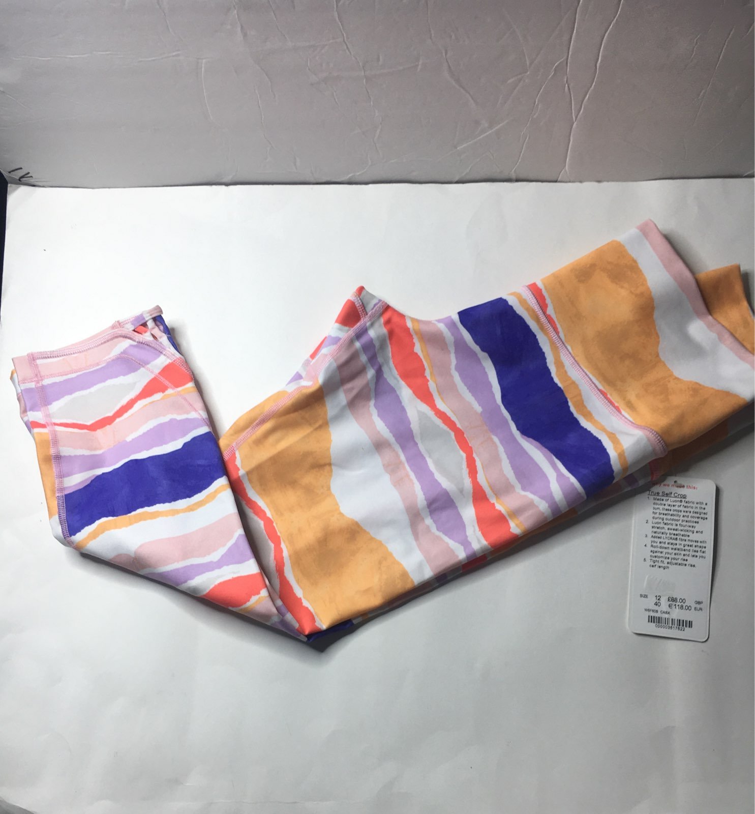 Lululemon Athletica Yoga crop size 8