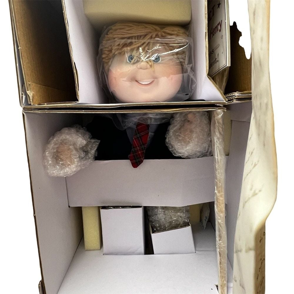 1997 Danbury Mint Cabbage Patch Kids Charles Henry Class President Doll NIB 558