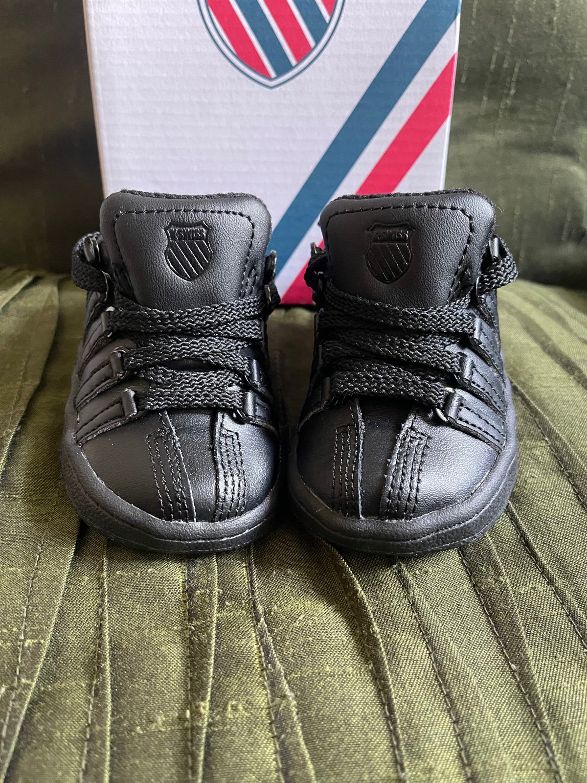 NWT K•Swiss Infants Low Top Tennis Shoes