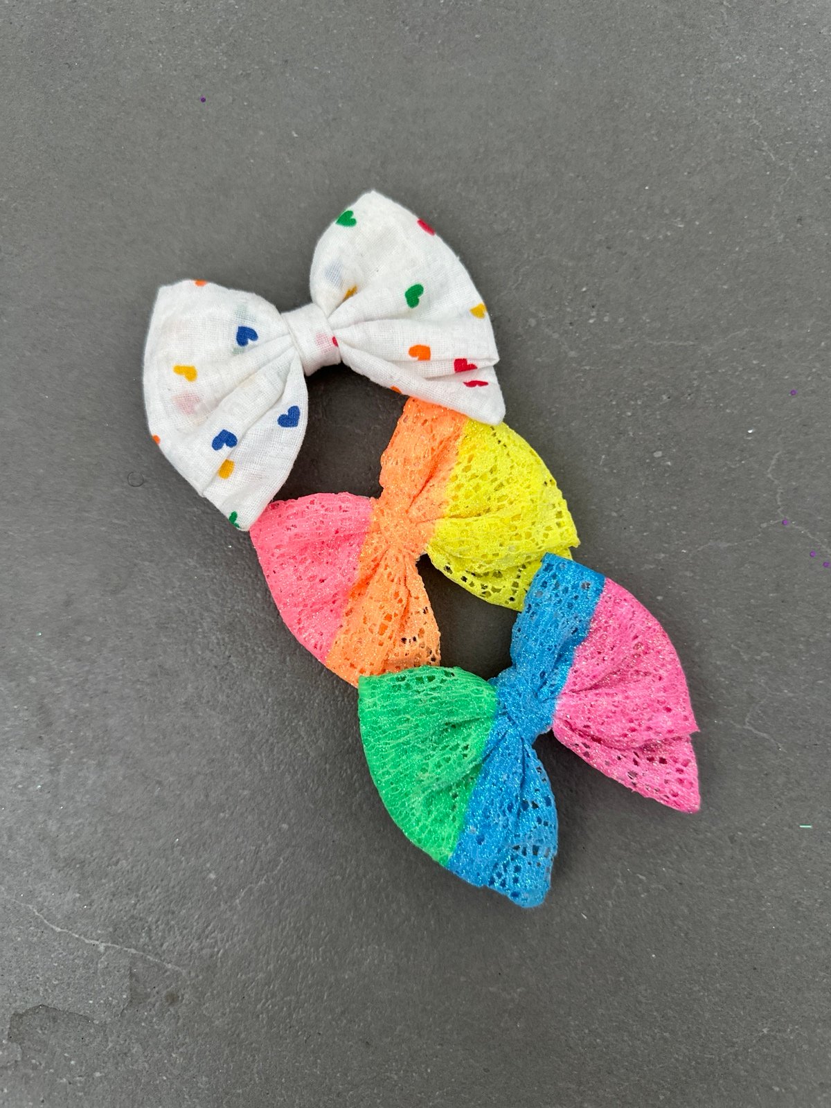 Small dainty lox bows