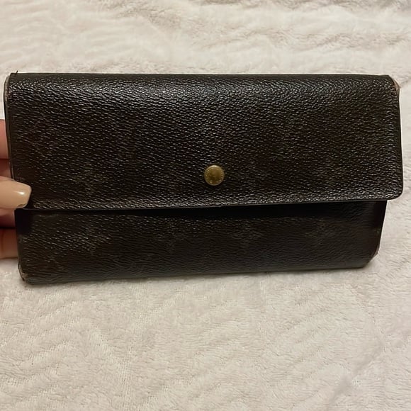 Authentic Louis Vuitton monogram wallet