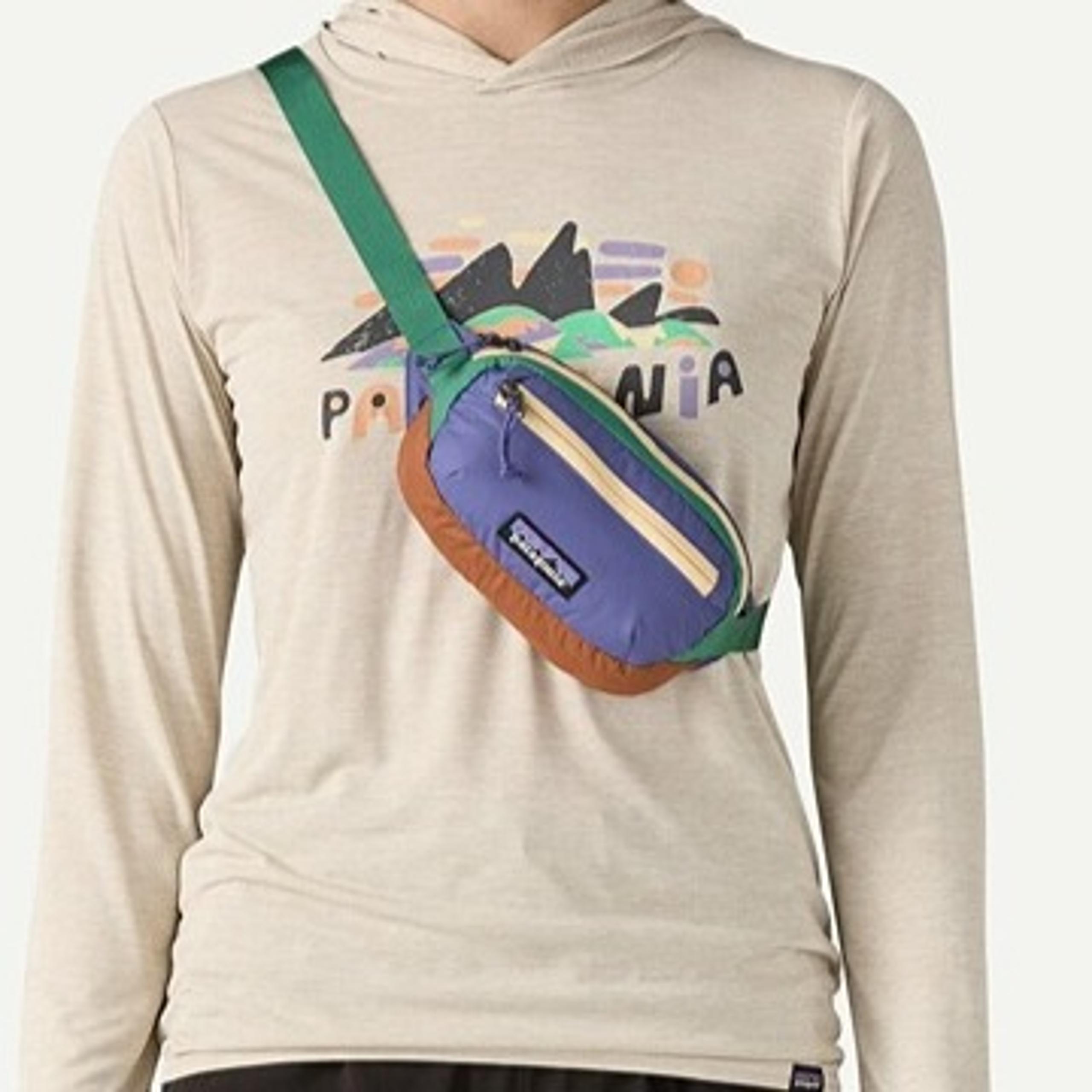 Patagonia Terravia Mini Hip Pack 1L, Color: Solstice Purple