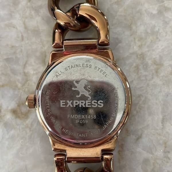 Express woman’s Rose Gold chain watch