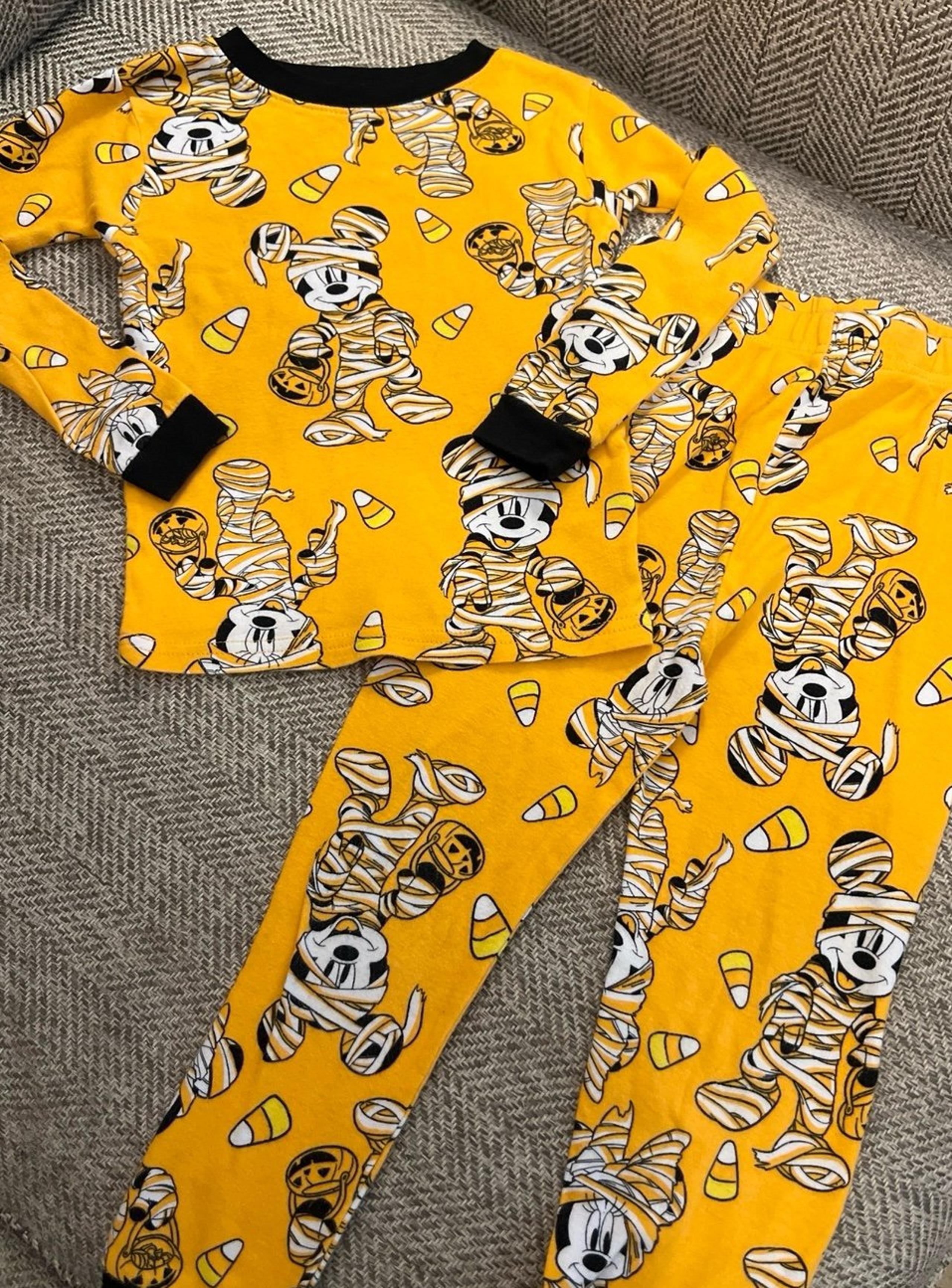 Minnie Mickey Mummy Mouse Halloween pajamas pjs set