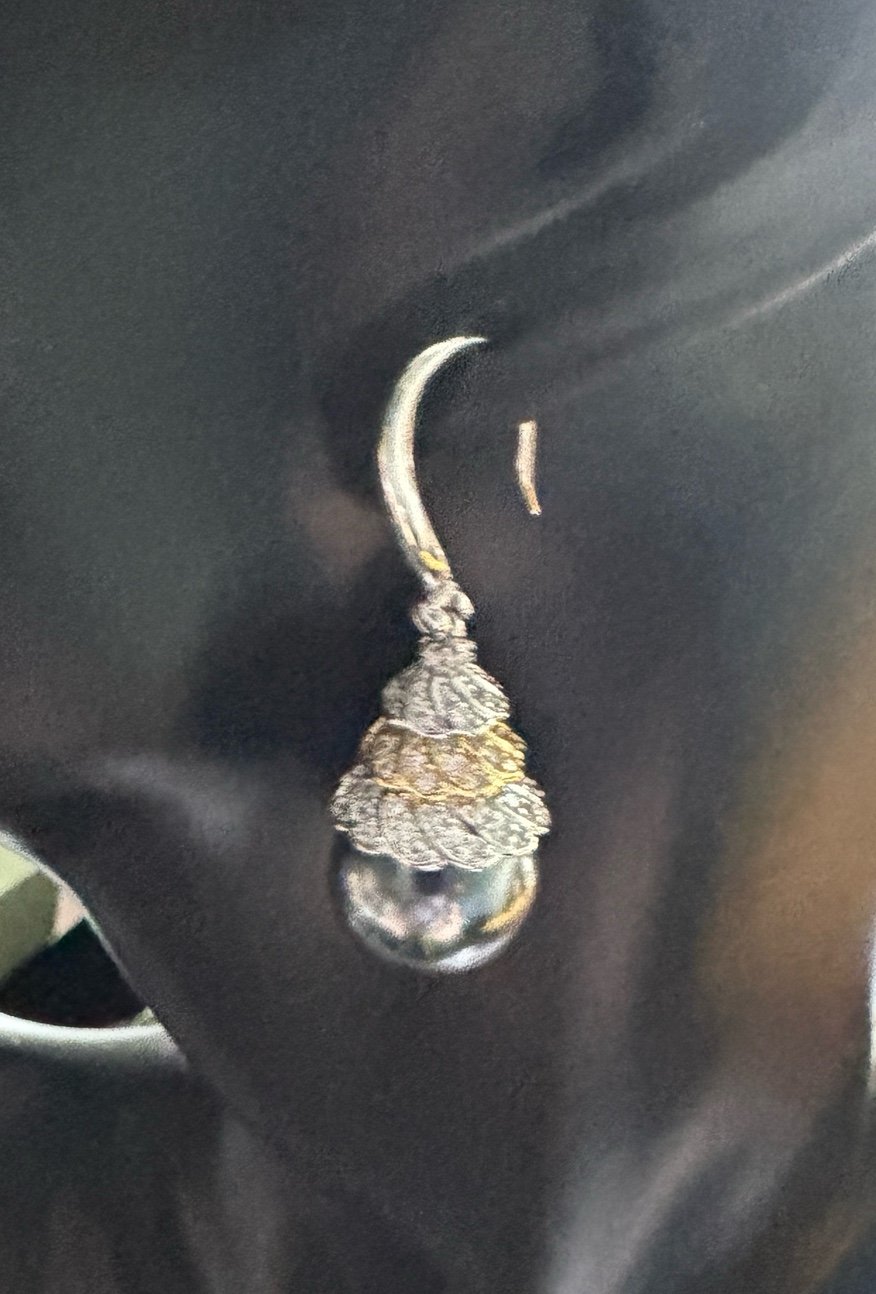 Vintage design black pearl with cz diamond Earrings