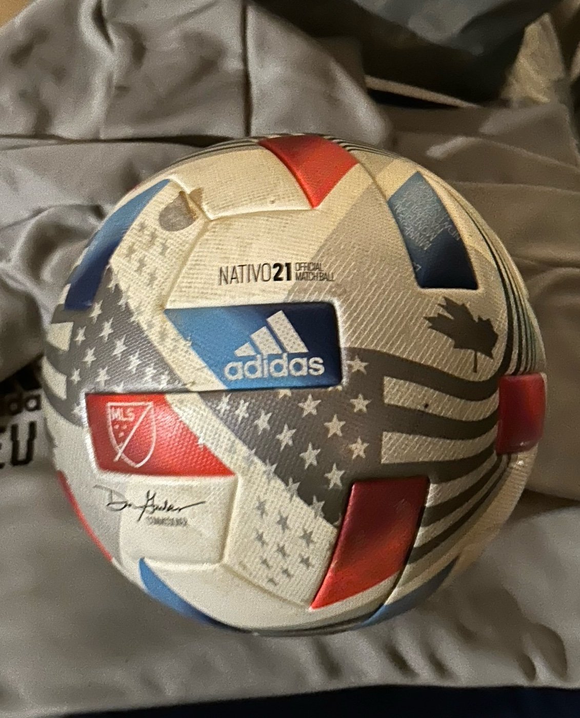 Adidas Nativo 21 official match ball