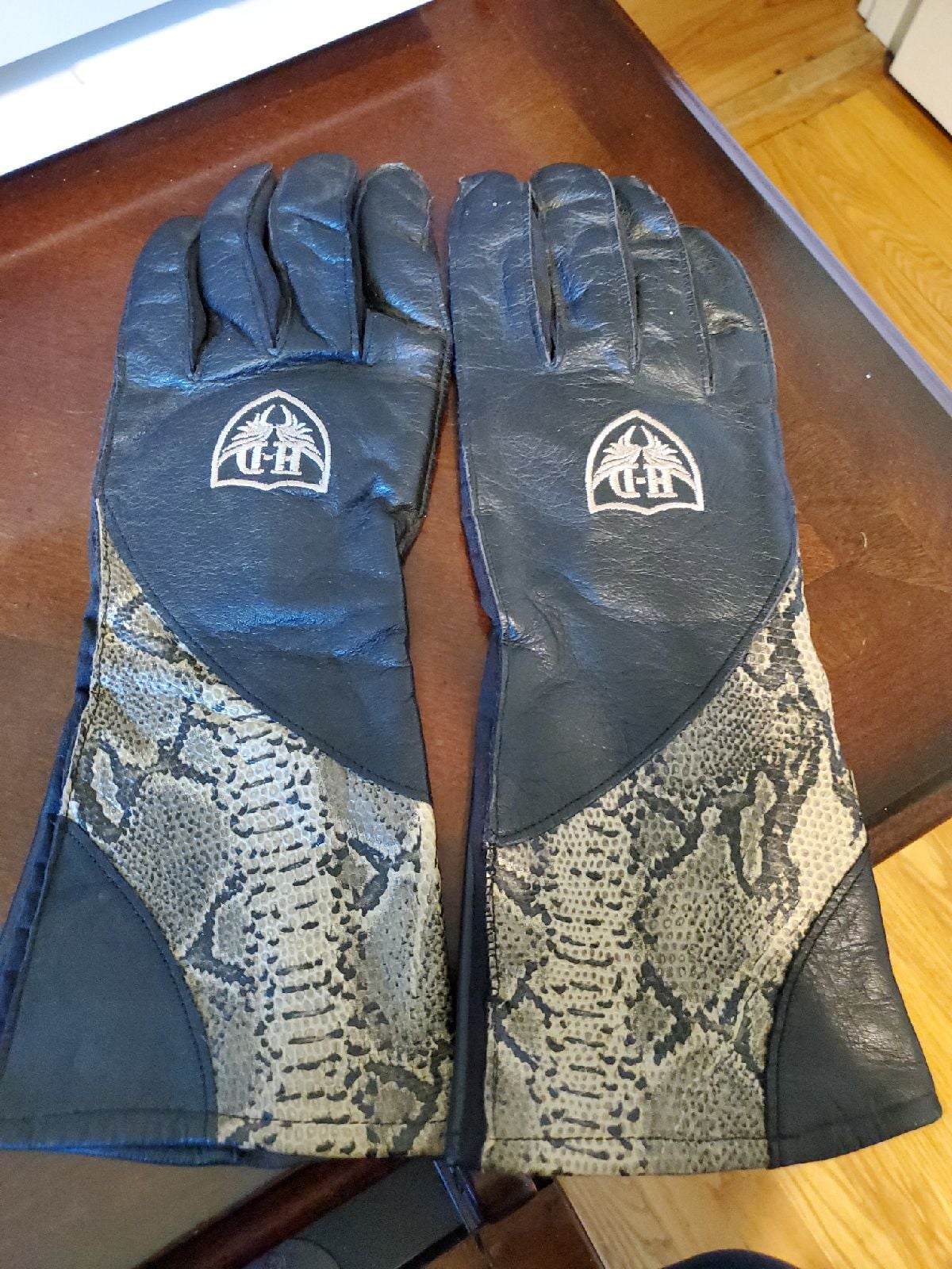 Ladies Harley Davidson gloves