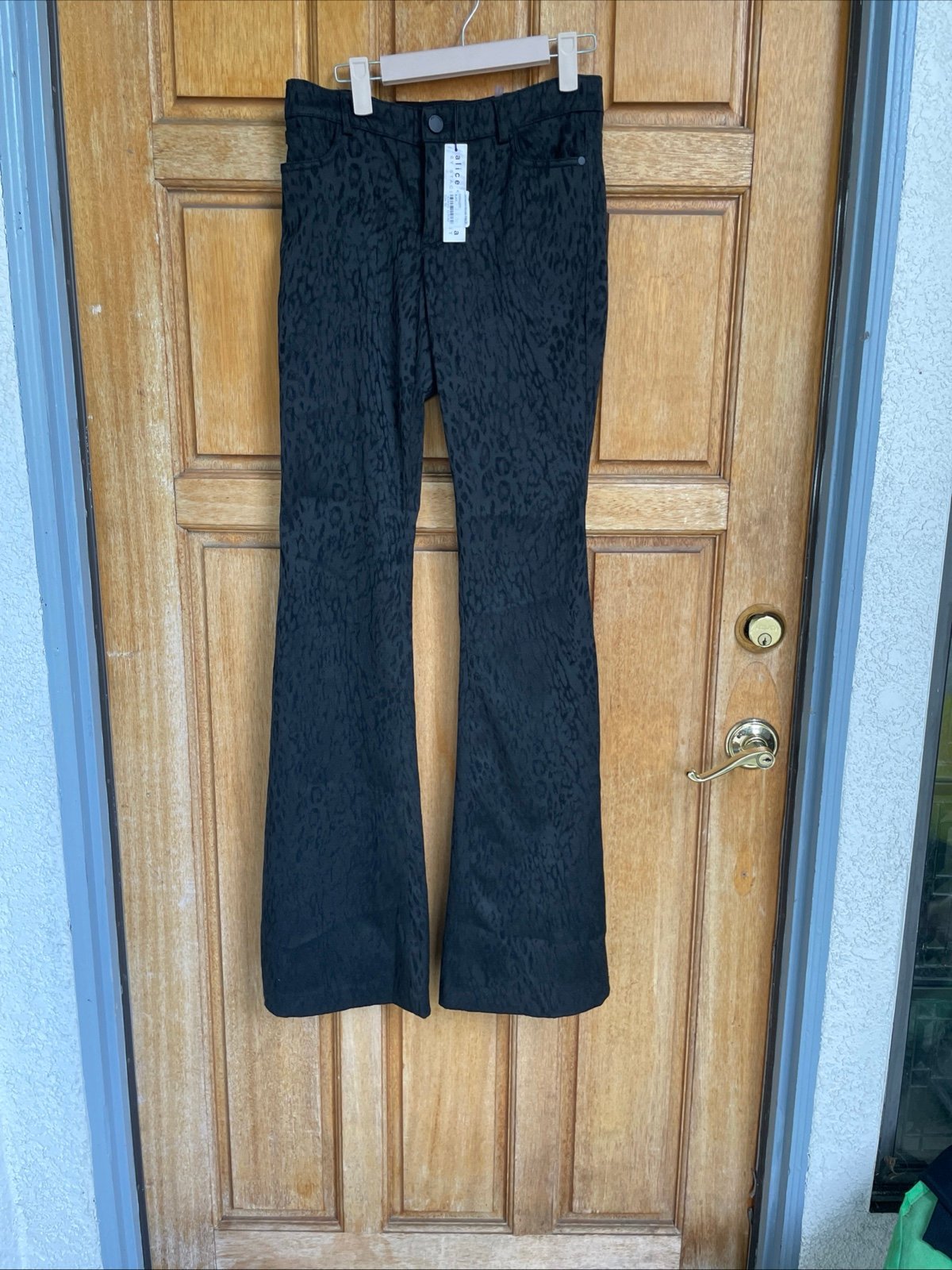 Alice + Olivia Stacey Flared TROUSER Black Damask USA Made 330 Size 0