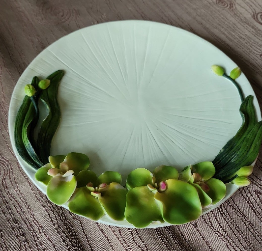 Rare Handpainted 10in Green 3-Dimensional Orchid Plate floral art display
