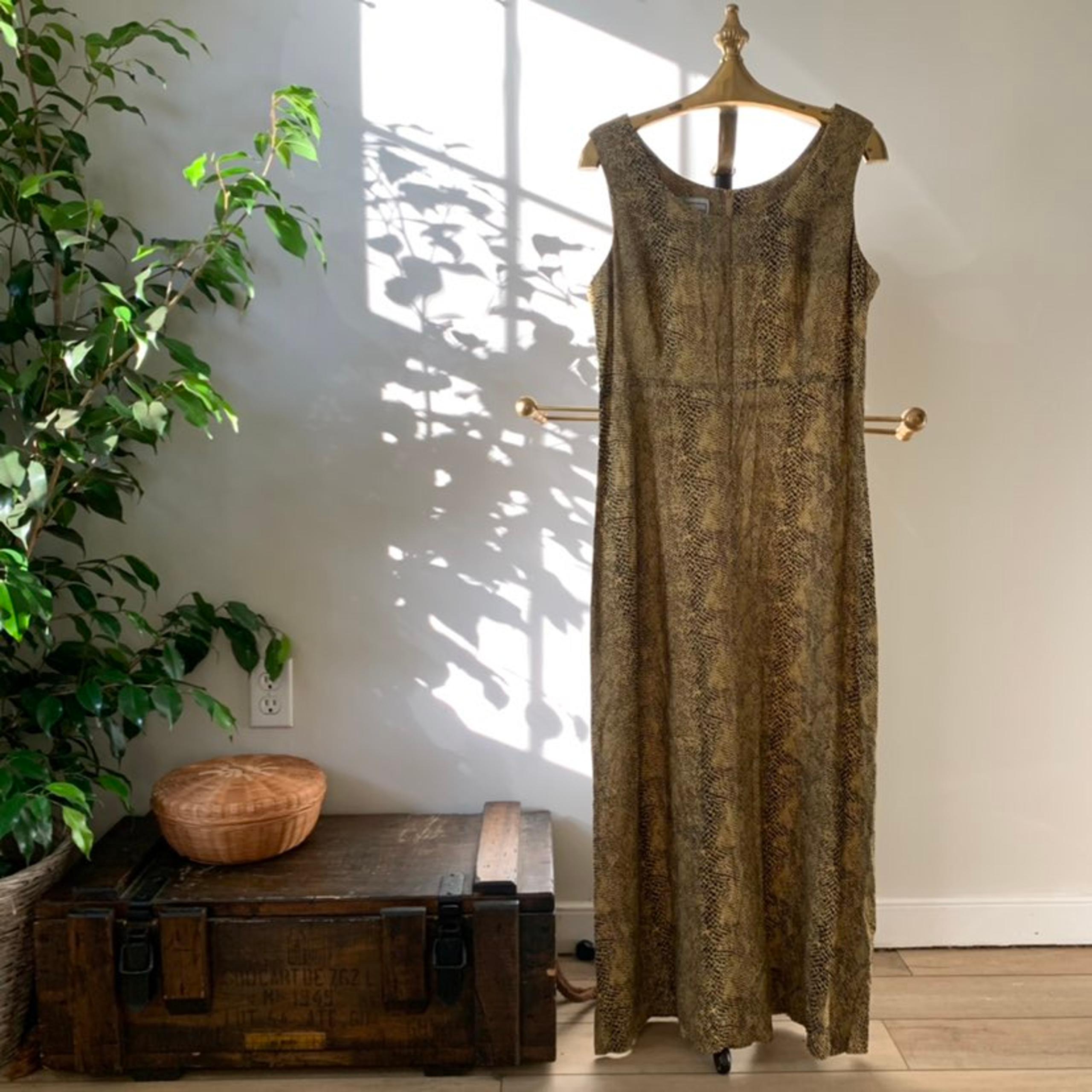Vintage 1990's snakeskin print, sz 6