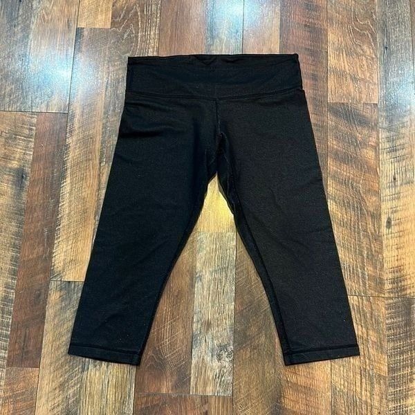Lululemon Capri leggings 8 (2200)
