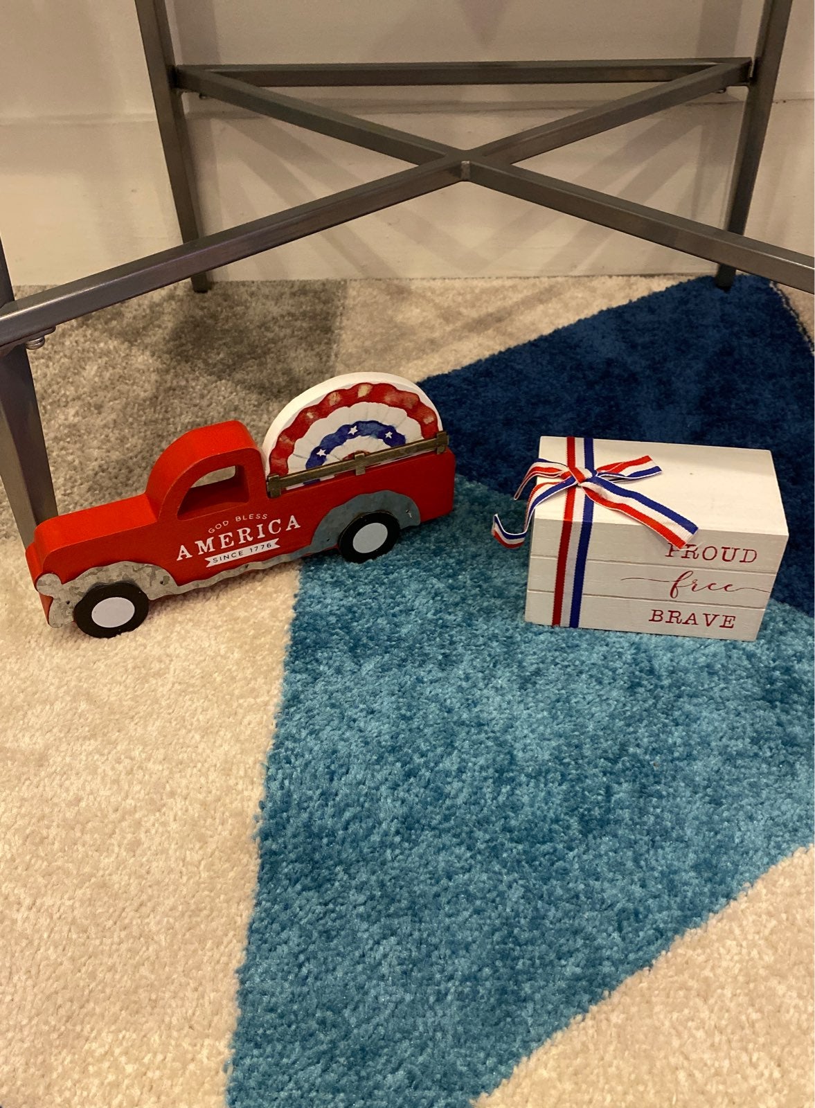 USA truck. patriotic display Decor