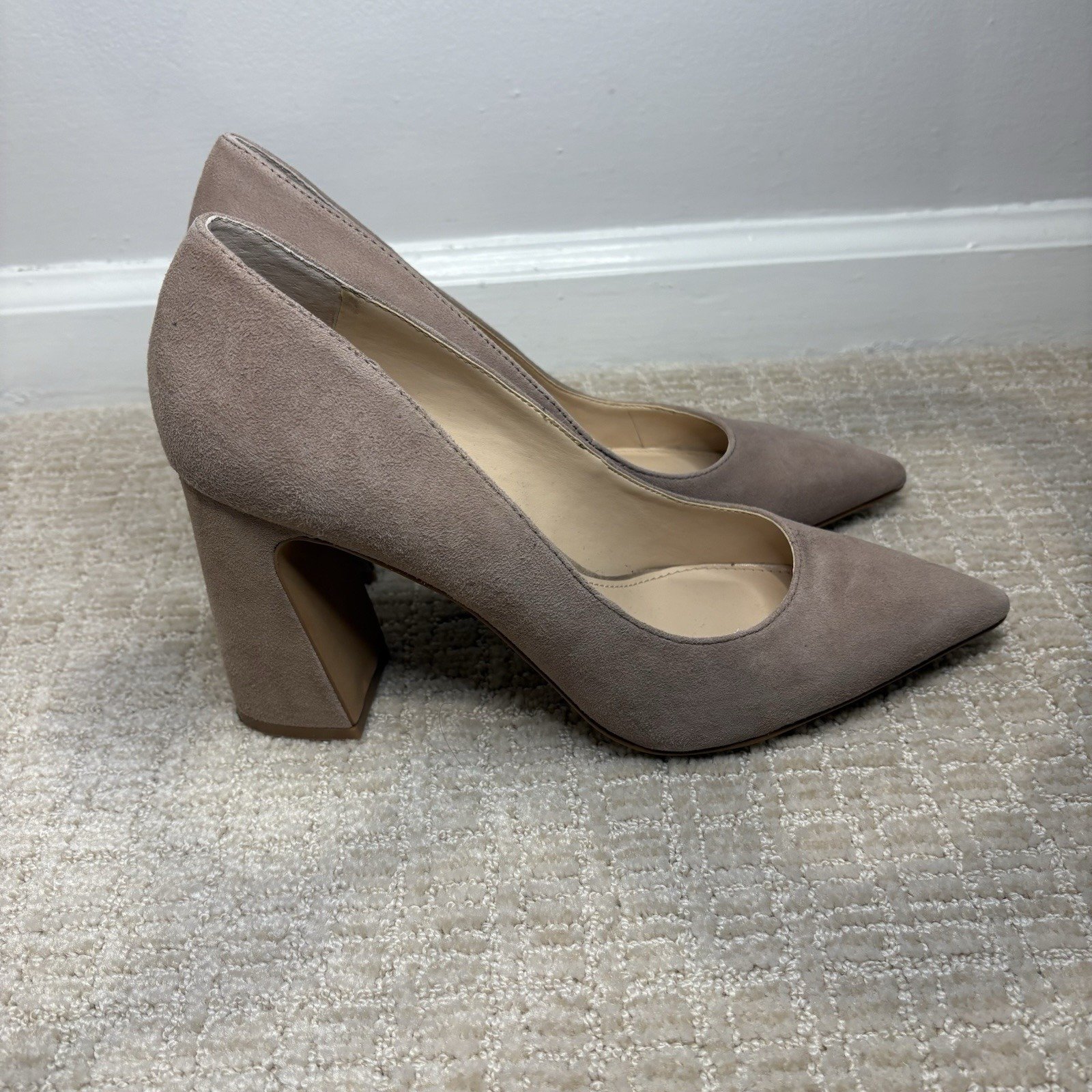 Vince Camuto Ableen Tan / Beige Suede Block Heel Pumps Size 9.5